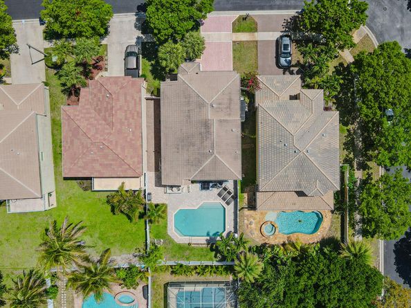 1534 Running Oak Lane, Royal Palm Beach FL 33411