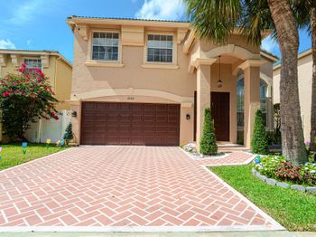 1534 Running Oak Lane