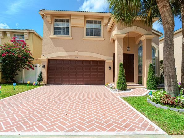 1534 Running Oak Lane, Royal Palm Beach FL 33411
