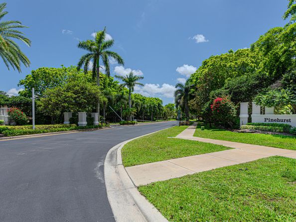1534 Running Oak Lane, Royal Palm Beach FL 33411
