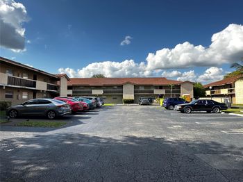 3035 Coral Ridge Dr