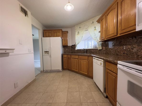 3035 Coral Ridge Dr 3035, Coral Springs FL 33065