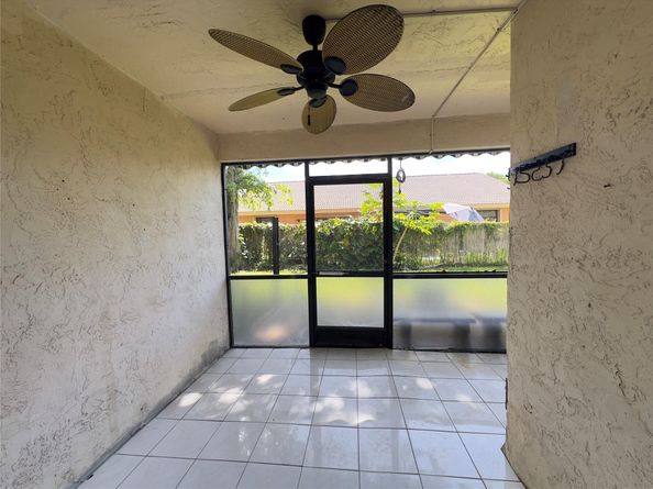 3035 Coral Ridge Dr 3035, Coral Springs FL 33065