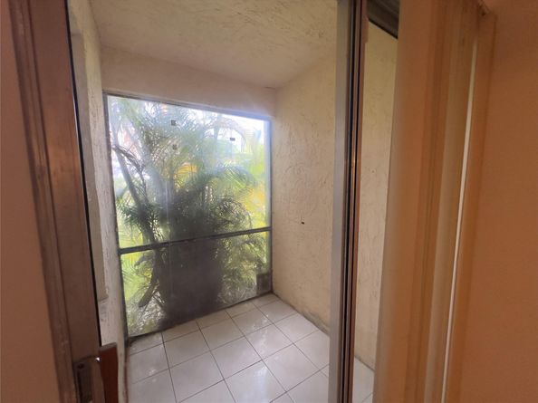 3035 Coral Ridge Dr 3035, Coral Springs FL 33065