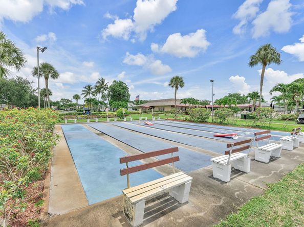 1347 NE High Point Way Way NE D, Delray Beach FL 33445