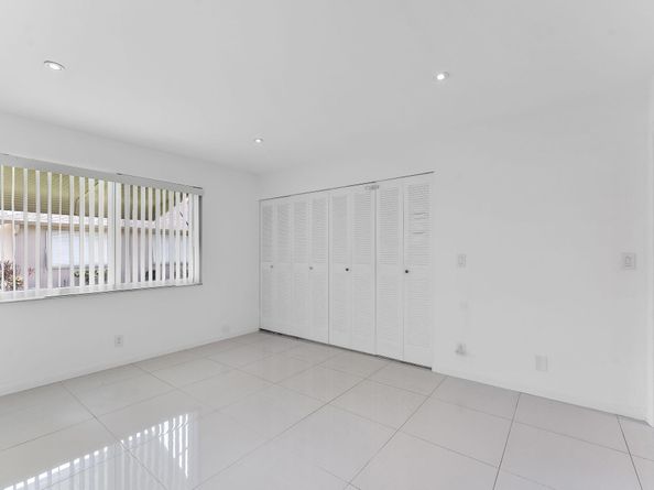 1347 NE High Point Way Way NE D, Delray Beach FL 33445