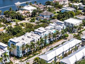 365 SE 6th Avenue 404, Delray Beach FL 33483