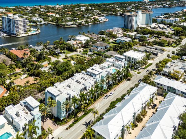 365 SE 6th Avenue 404, Delray Beach FL 33483