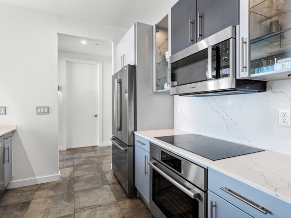 365 SE 6th Avenue 404, Delray Beach FL 33483