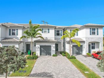 4614 NW 120th Way