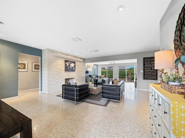 2000 NE 26th Dr, Wilton Manors FL 33306