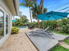 2000 NE 26th Dr, Wilton Manors FL 33306