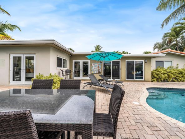 2000 NE 26th Dr, Wilton Manors FL 33306