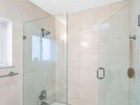 2000 NE 26th Dr, Wilton Manors FL 33306