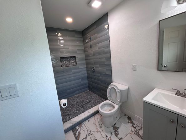 1835 NW 122nd St, Miami FL 33167
