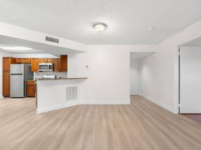 8851 Wiles Rd 108, Coral Springs FL 33067