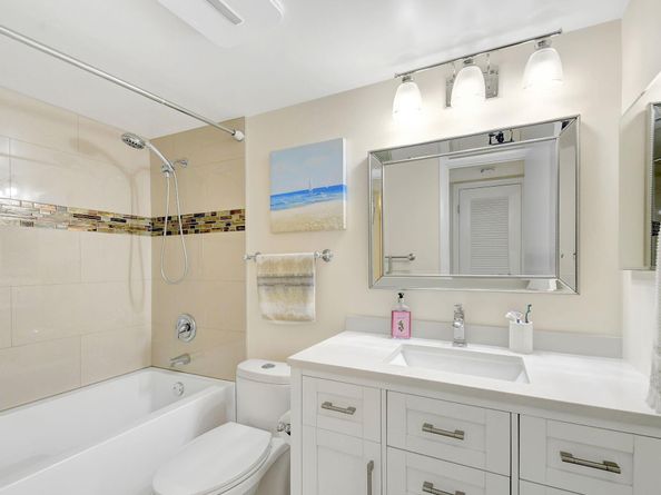 4822 Esedra Court  #208, Lake Worth FL 33467