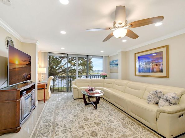 4822 Esedra Court  #208, Lake Worth FL 33467