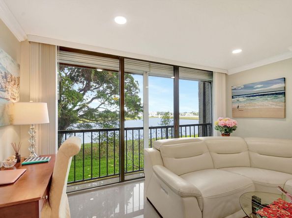 4822 Esedra Court  #208, Lake Worth FL 33467