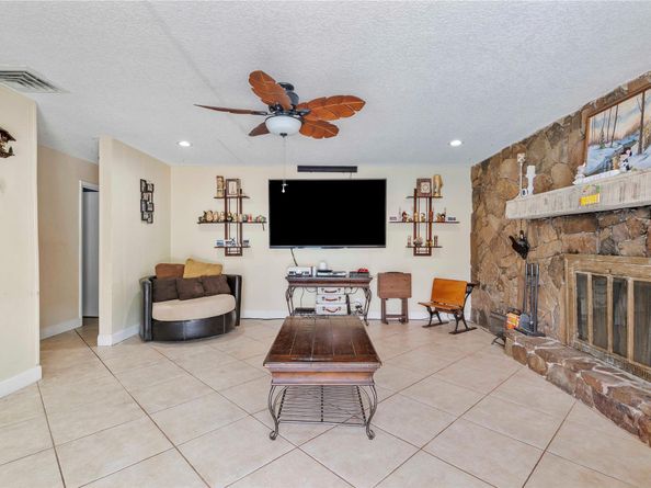 8608 NW 26th Ct, Coral Springs FL 33065
