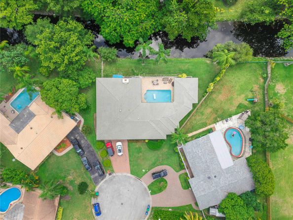 8608 NW 26th Ct, Coral Springs FL 33065