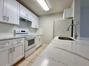 1830 W Meadows Circle 1830, Boynton Beach FL 33436