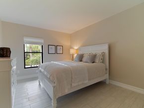 11355 Pond View Drive D203, Wellington FL 33414