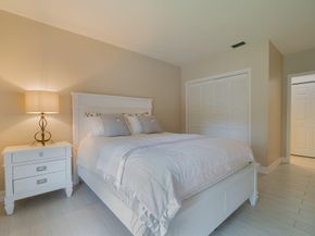 11355 Pond View Drive D203, Wellington FL 33414