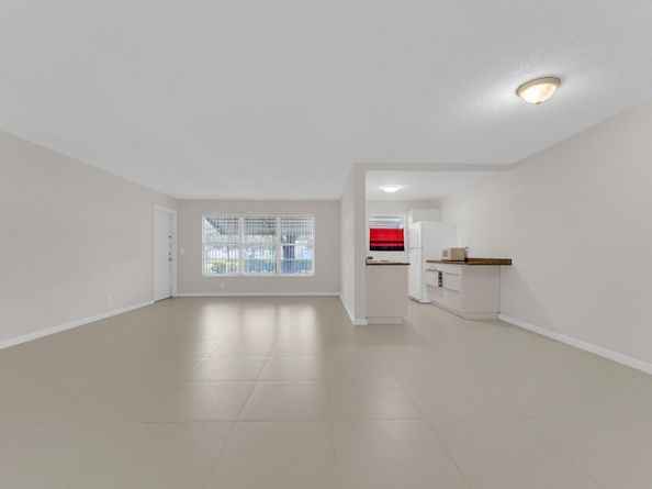 1105 N Oakridge Circle C, Lake Worth FL 33462