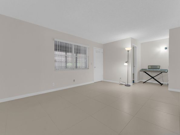 1105 N Oakridge Circle C, Lake Worth FL 33462