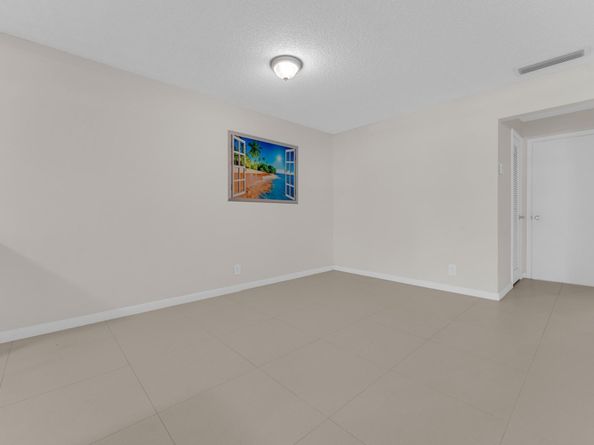 1105 N Oakridge Circle C, Lake Worth FL 33462
