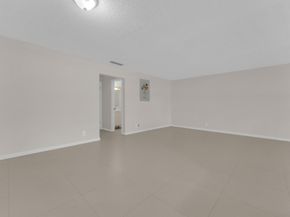 1105 N Oakridge Circle C, Lake Worth FL 33462