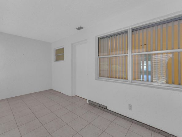 1105 N Oakridge Circle C, Lake Worth FL 33462