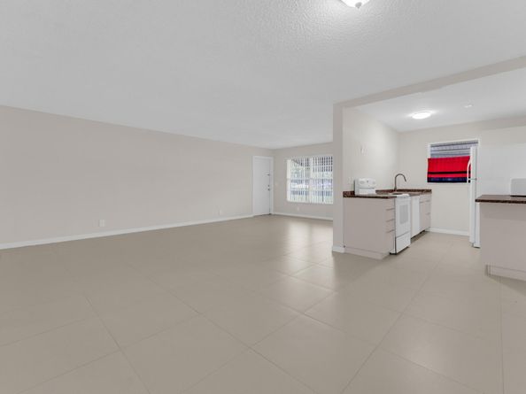 1105 N Oakridge Circle C, Lake Worth FL 33462