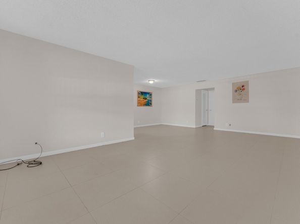 1105 N Oakridge Circle C, Lake Worth FL 33462