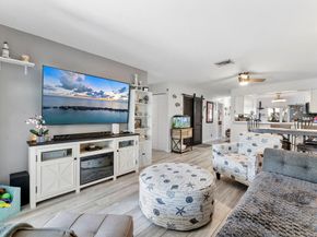 839 Crystal Lake Dr 839, Deerfield Beach FL 33064