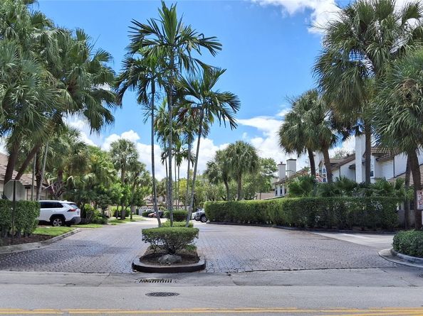 11696 NW 19th Dr 11696, Coral Springs FL 33071