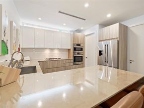 900 NE 4th St B3, Fort Lauderdale FL 33301