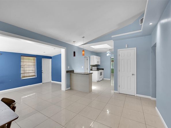1132 NW 3rd Ave, Fort Lauderdale FL 33311