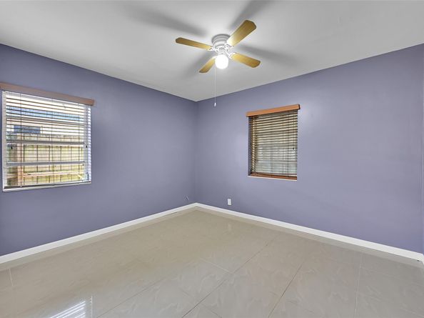 1132 NW 3rd Ave, Fort Lauderdale FL 33311