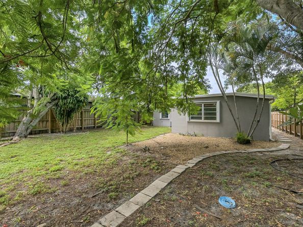 1132 NW 3rd Ave, Fort Lauderdale FL 33311