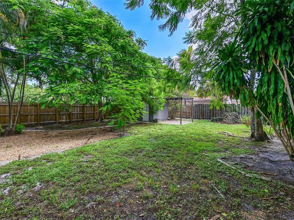 1132 NW 3rd Ave, Fort Lauderdale FL 33311