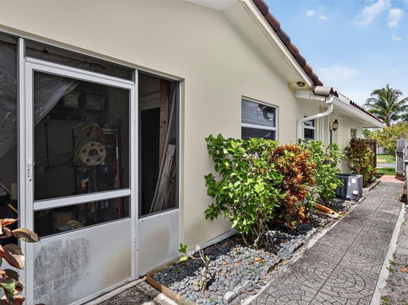 5340 NE 17th Ter, Fort Lauderdale FL 33334