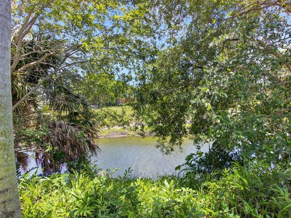 22 Baytree Circle, Boynton Beach FL 33436