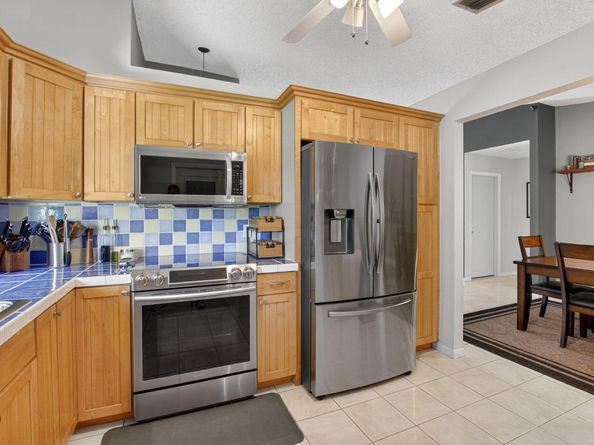 22 Baytree Circle, Boynton Beach FL 33436