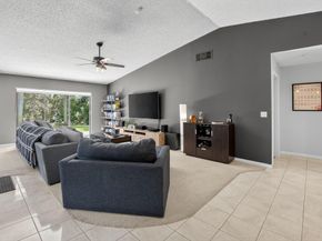 22 Baytree Circle, Boynton Beach FL 33436