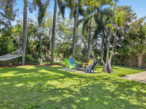 22 Baytree Circle, Boynton Beach FL 33436
