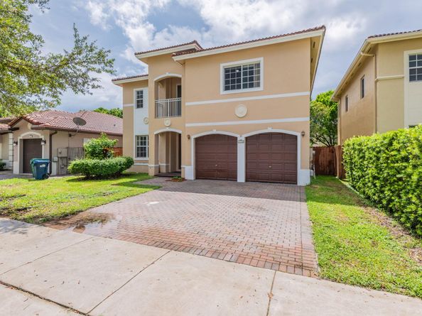 17706 SW 135th Ave, Miami FL 33177