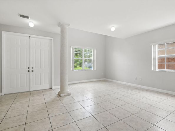 17706 SW 135th Ave, Miami FL 33177