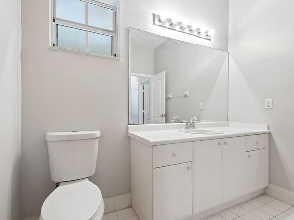 17706 SW 135th Ave, Miami FL 33177